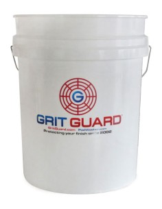 Grit Guard 5 Gallon Bucket - białe wiadro detailingowe
