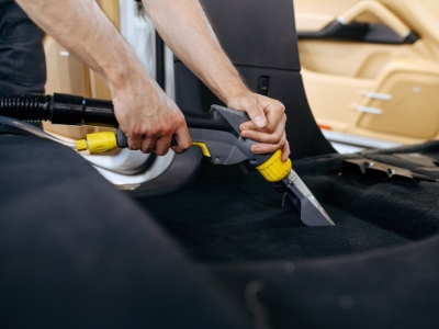 Jak Pozbyć Się Wilgoci z Auta? Skuteczne Metody na Suche Wnętrze